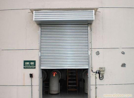 超高度的鋼質防火卷簾門